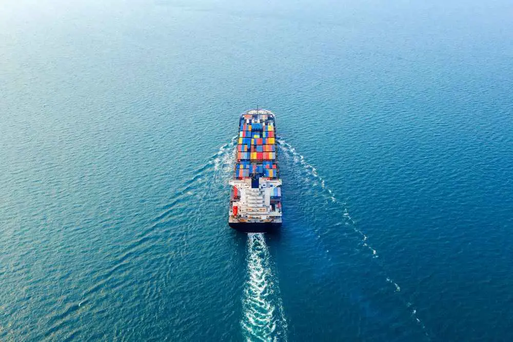 container ship hit in strait of hormuz as dozens of vessels get stuck