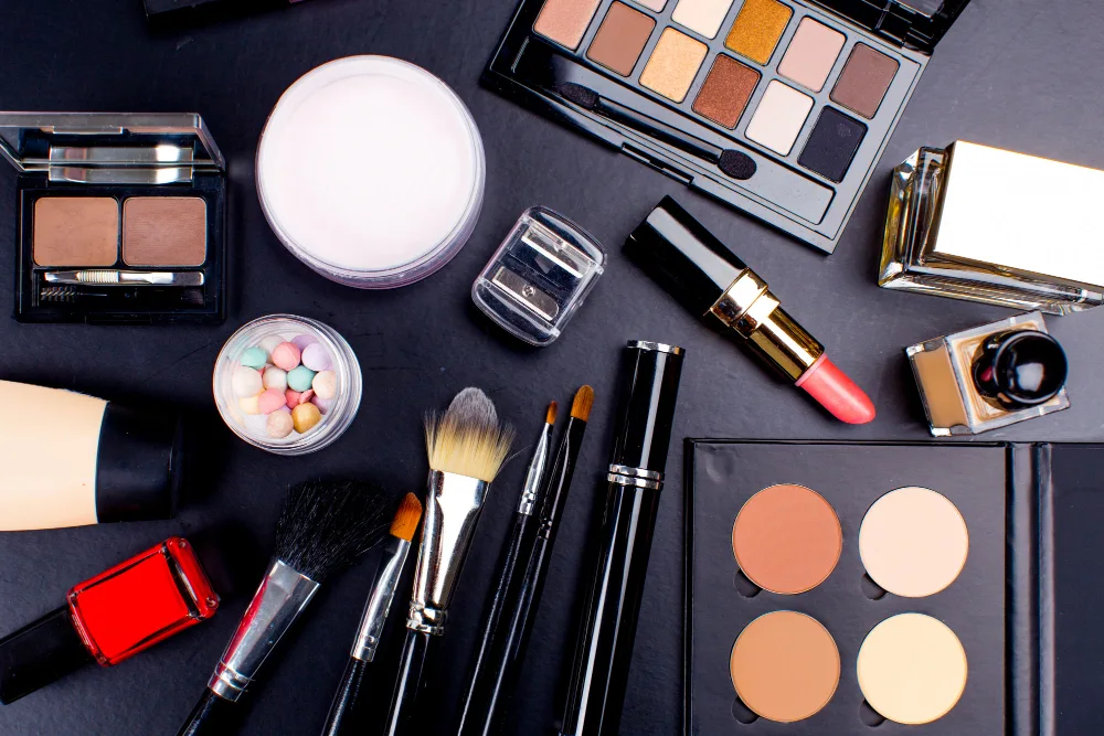 beauty cosmetics shipping in uae